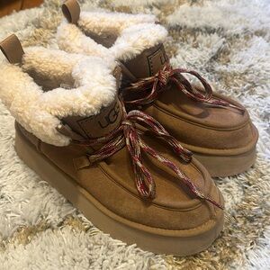 UGG Funkarra Cabin Boot